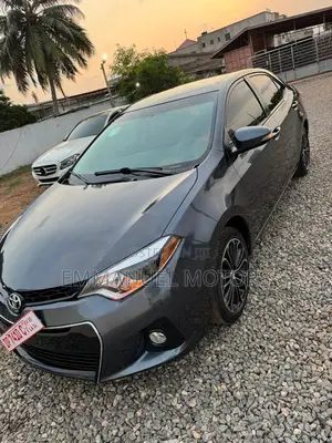 Toyota Corolla 2016 Black