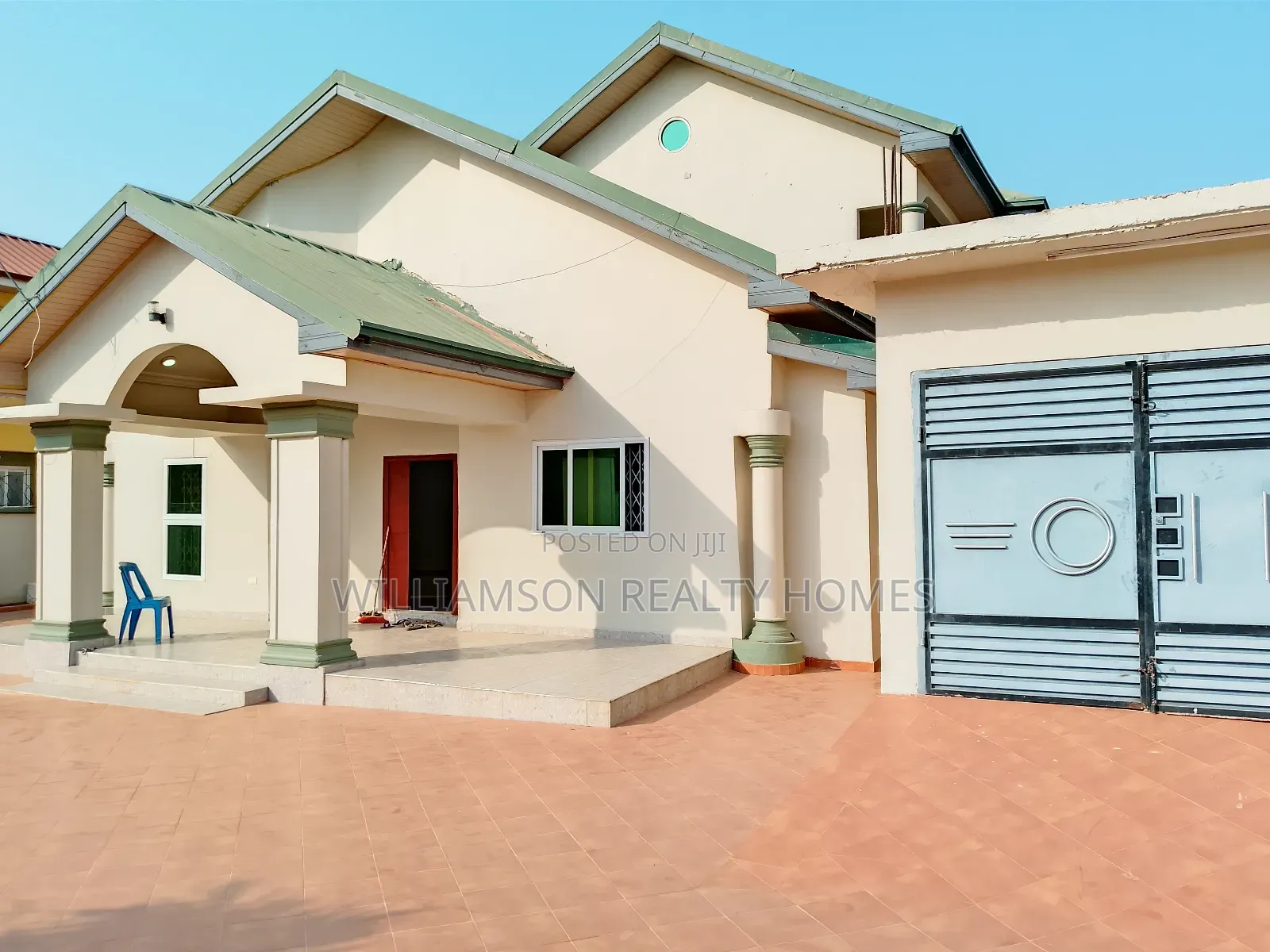 5bdrm House in Community 18 Area, Spintex for rent