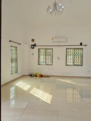 5bdrm House in Community 18 Area, Spintex for rent