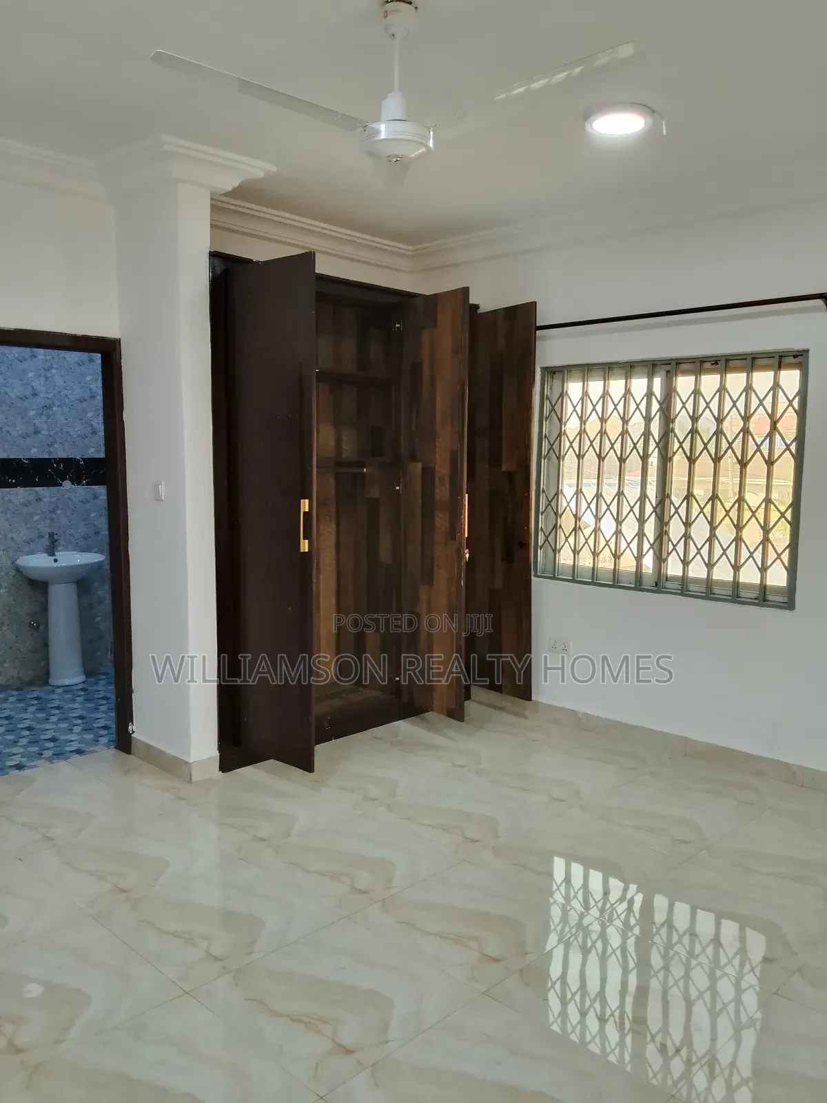 5bdrm House in Community 18 Area, Spintex for rent