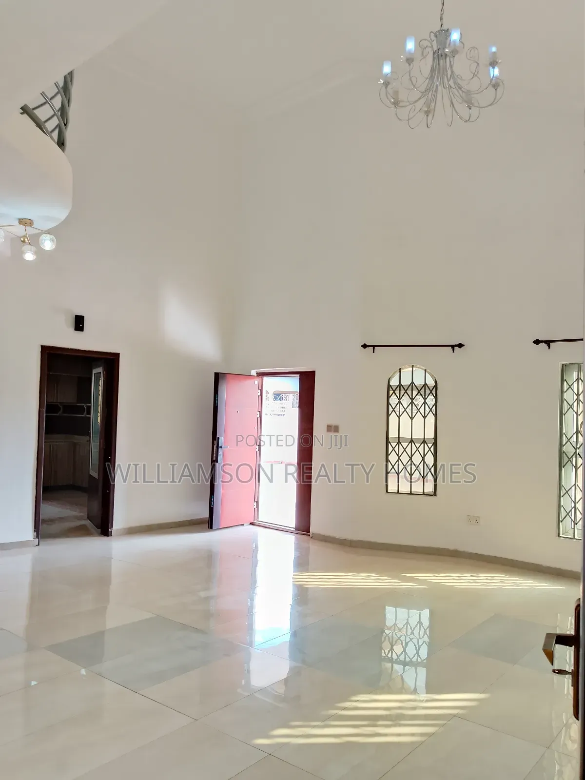 5bdrm House in Community 18 Area, Spintex for rent