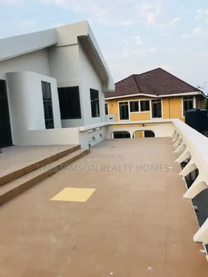 6bdrm House in Hfc Estate Area, Spintex for rent