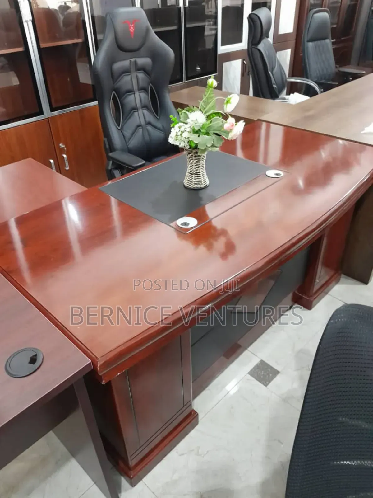 Elegant L Shape Office Table