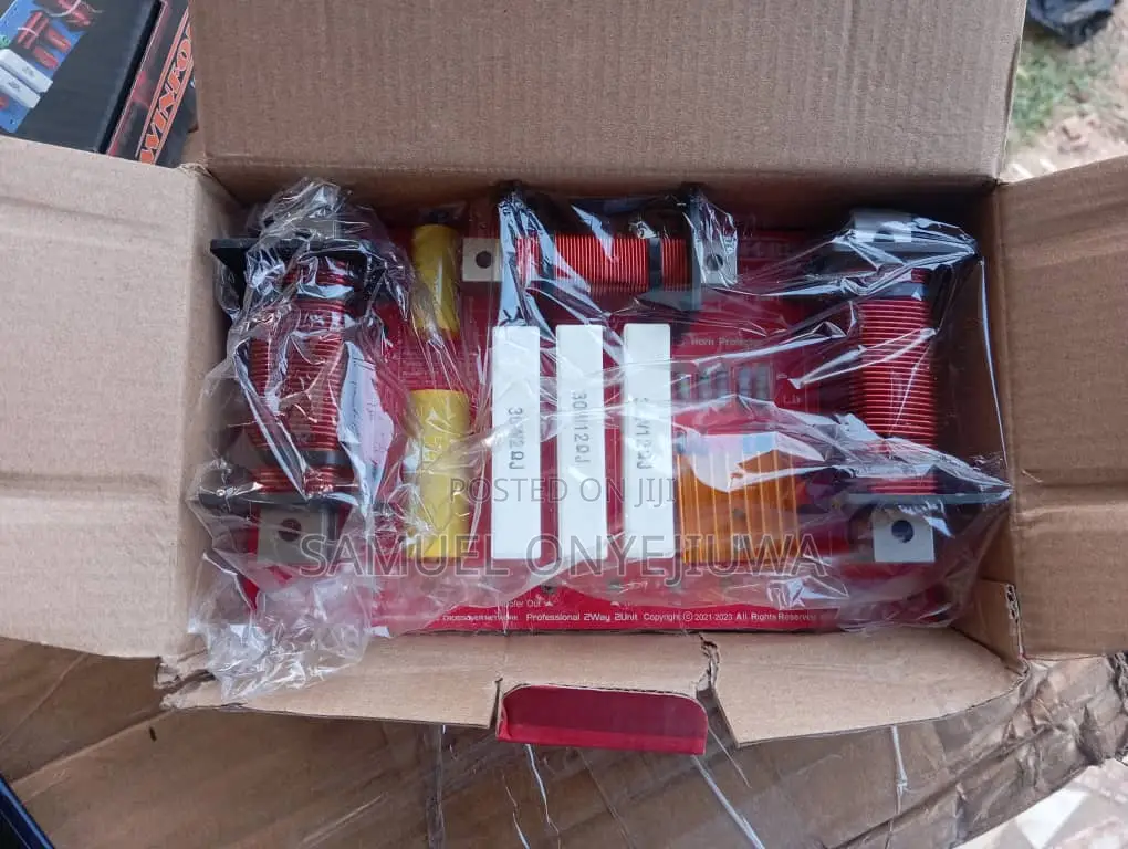 6A80 Winford 3 Way Crossover Panel