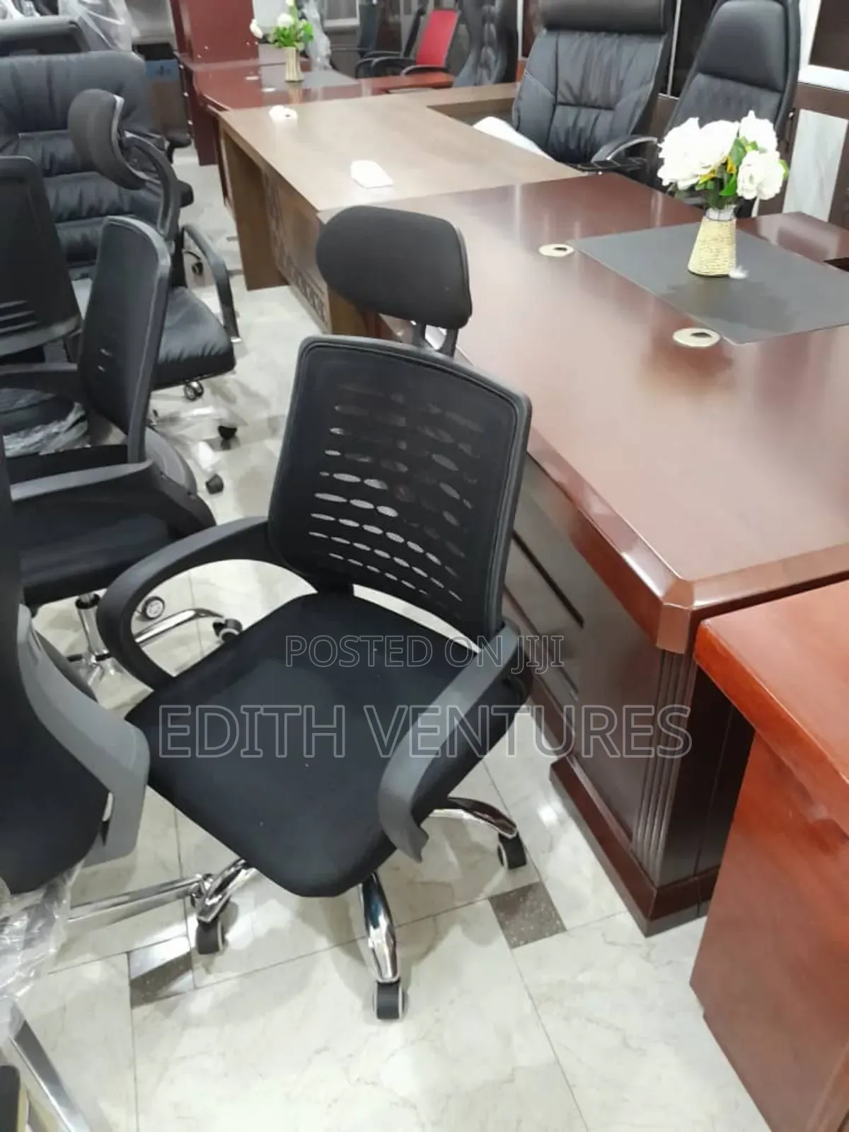 All Black Swivel Chair With Headrest