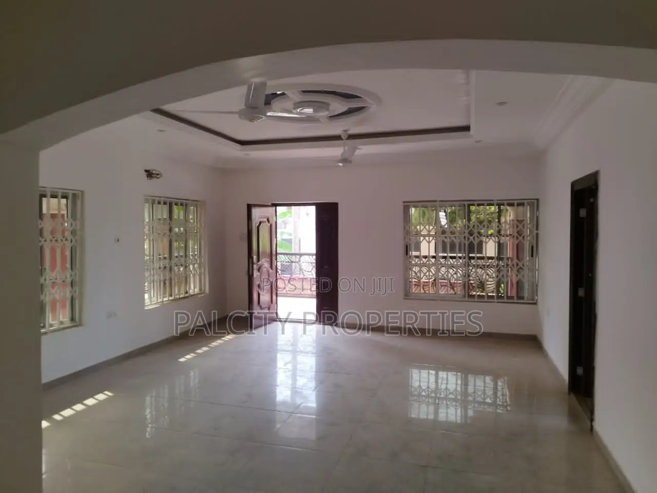 4bdrm House in Tuc Junction, Kumasi Metropolitan for rent