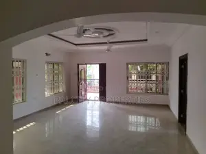 4bdrm House in Tuc Junction, Kumasi Metropolitan for rent