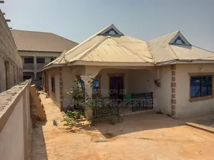 4bdrm House in Bosore Saaman., Kumasi Metropolitan for sale