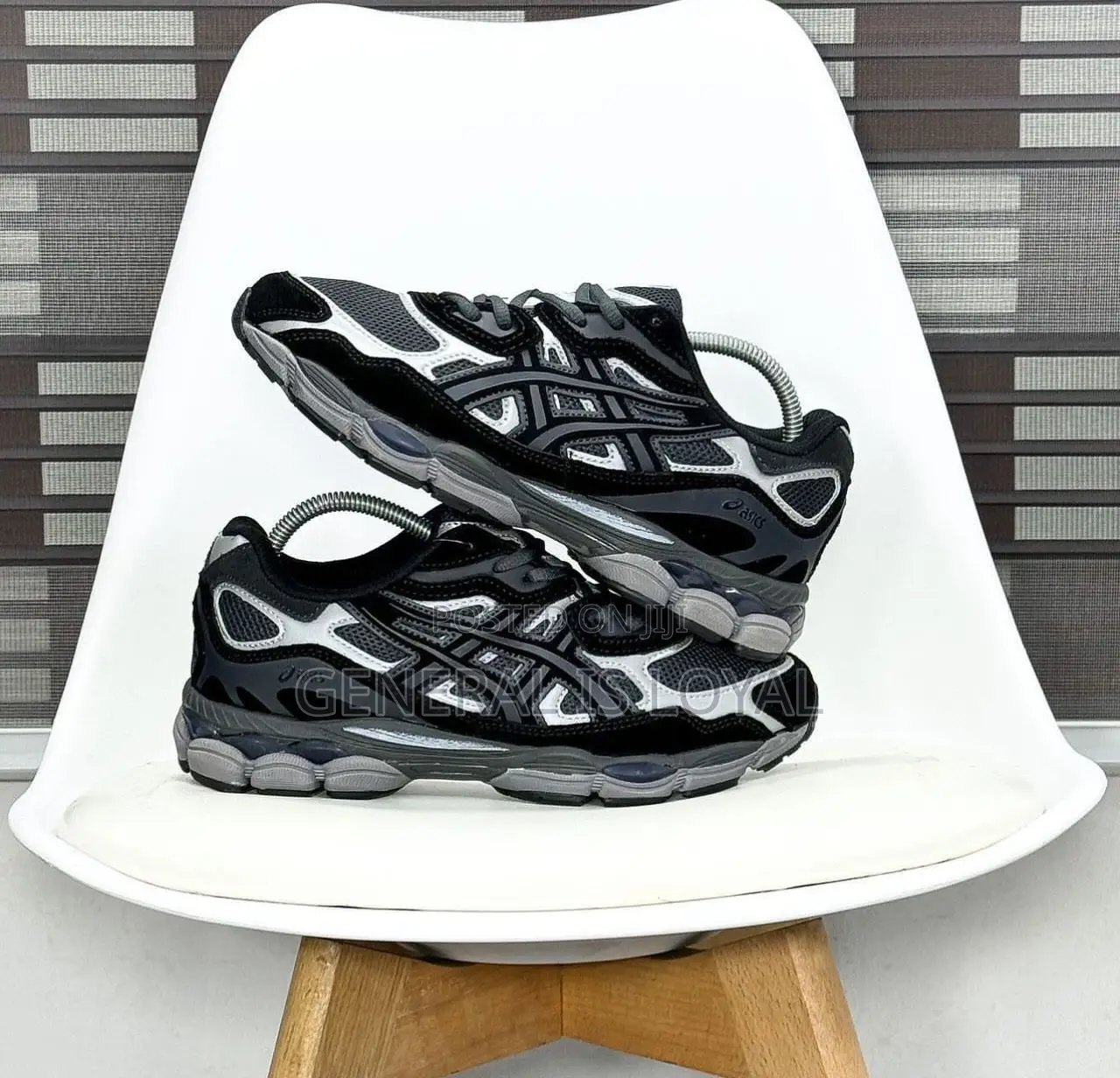 Asics Sneaker