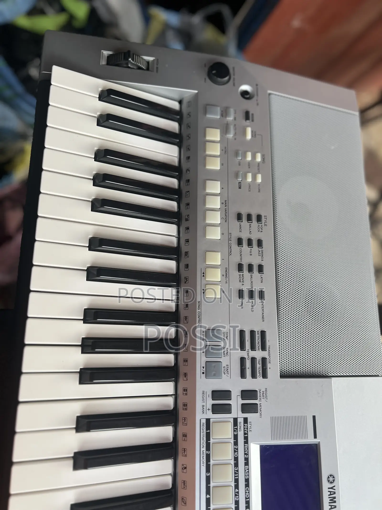 Yamaha PSR S550 Keyboard