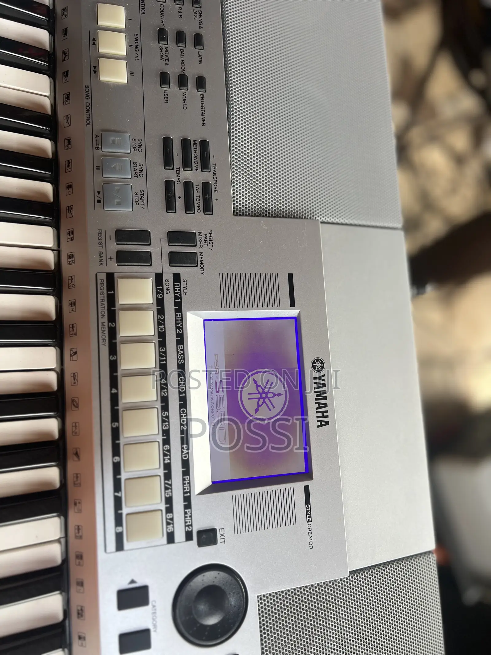 Yamaha PSR S550 Keyboard