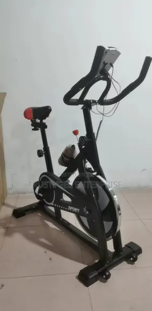 Y825 Exercise Bike