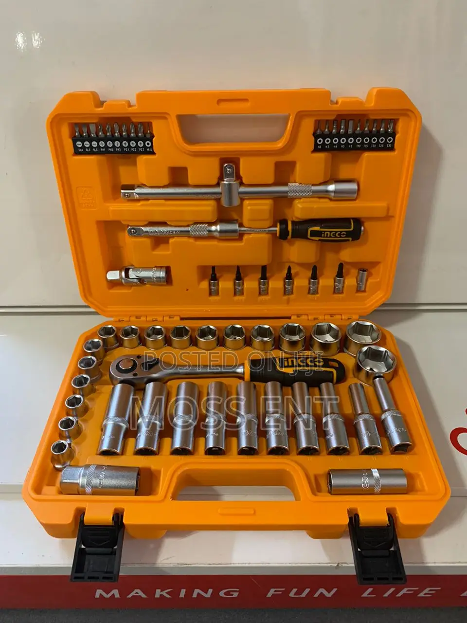 62 PCS 1/2" Socket Set - Hkts12602