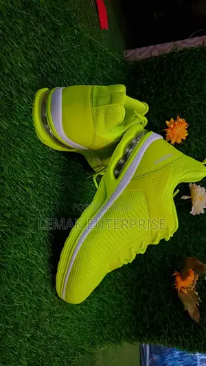 Unisex Sports Sneakers/ Footwear Size 41