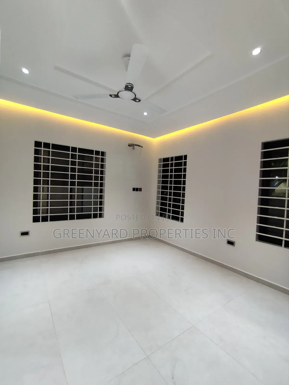 3bdrm House in Hills, East Legon for sale