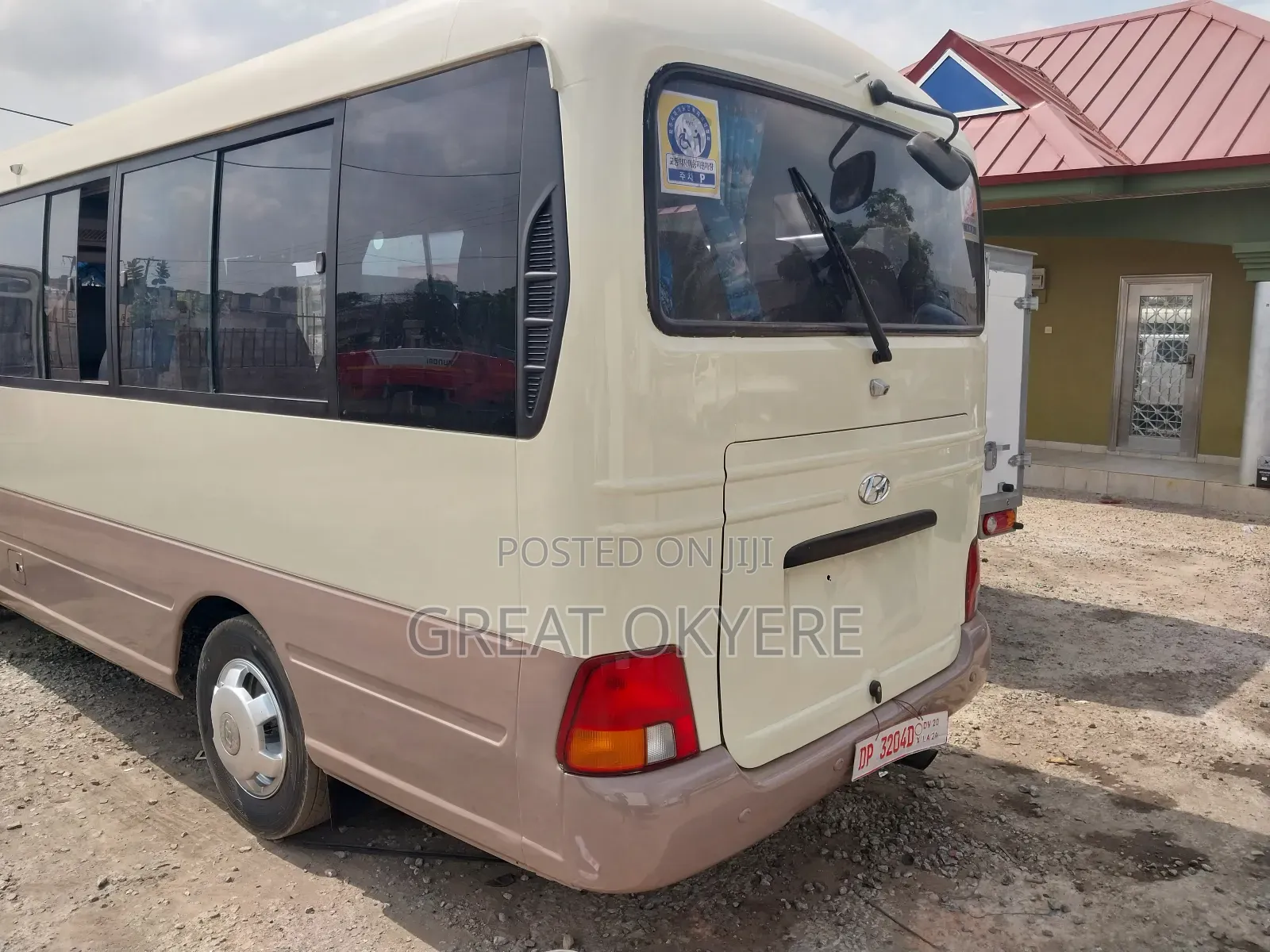 Hyundai County 2015 Brown
