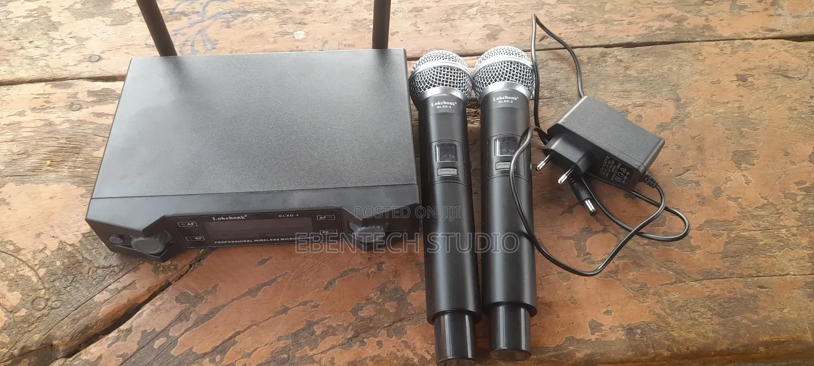 Handheld Wireless Microphones For Rent
