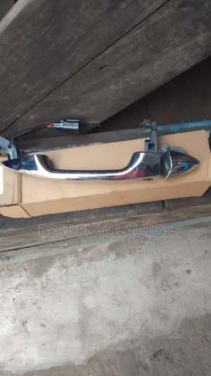 Honda CRV 16/: Door Handle