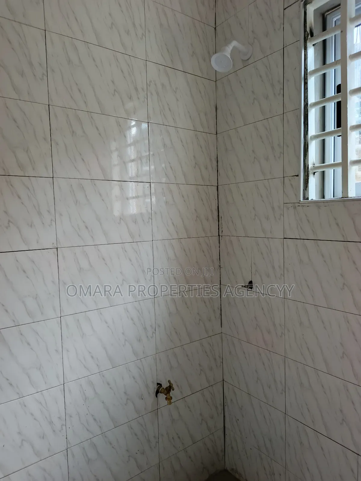 1bdrm Apartment in Madina for rent