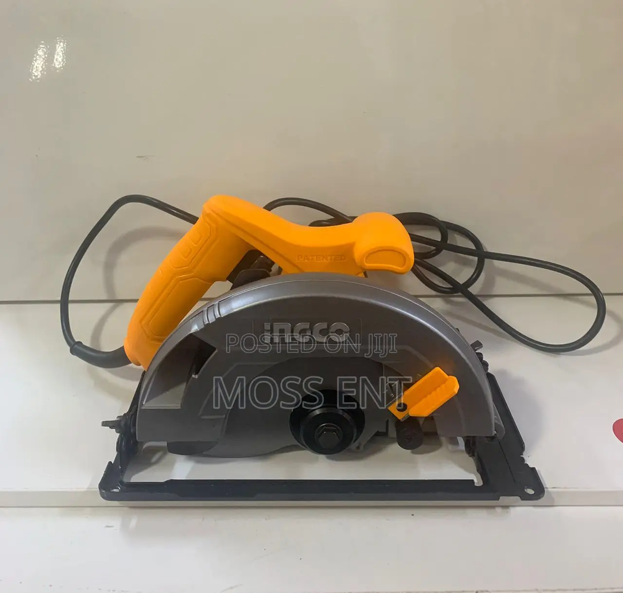 Ingco Circular Saw 7" 1400w + 185mm Blade + Access - Cs18538