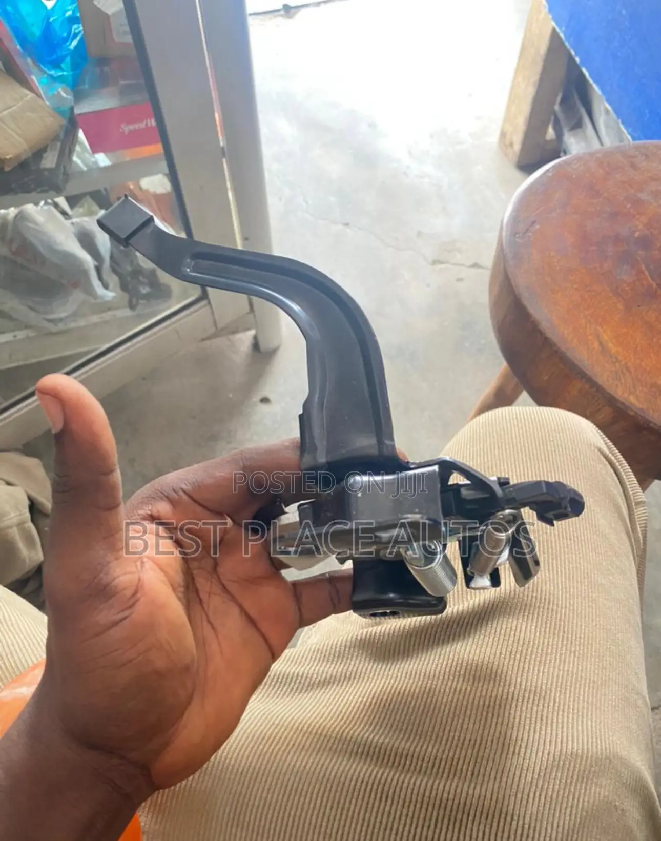 Honda CRV Bonnet Locker 2019