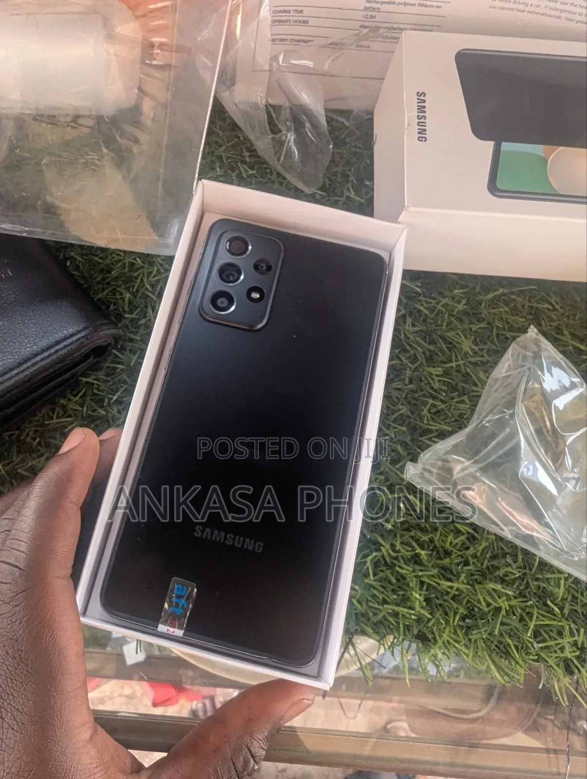 New Samsung Galaxy A52 5G 128 GB Black