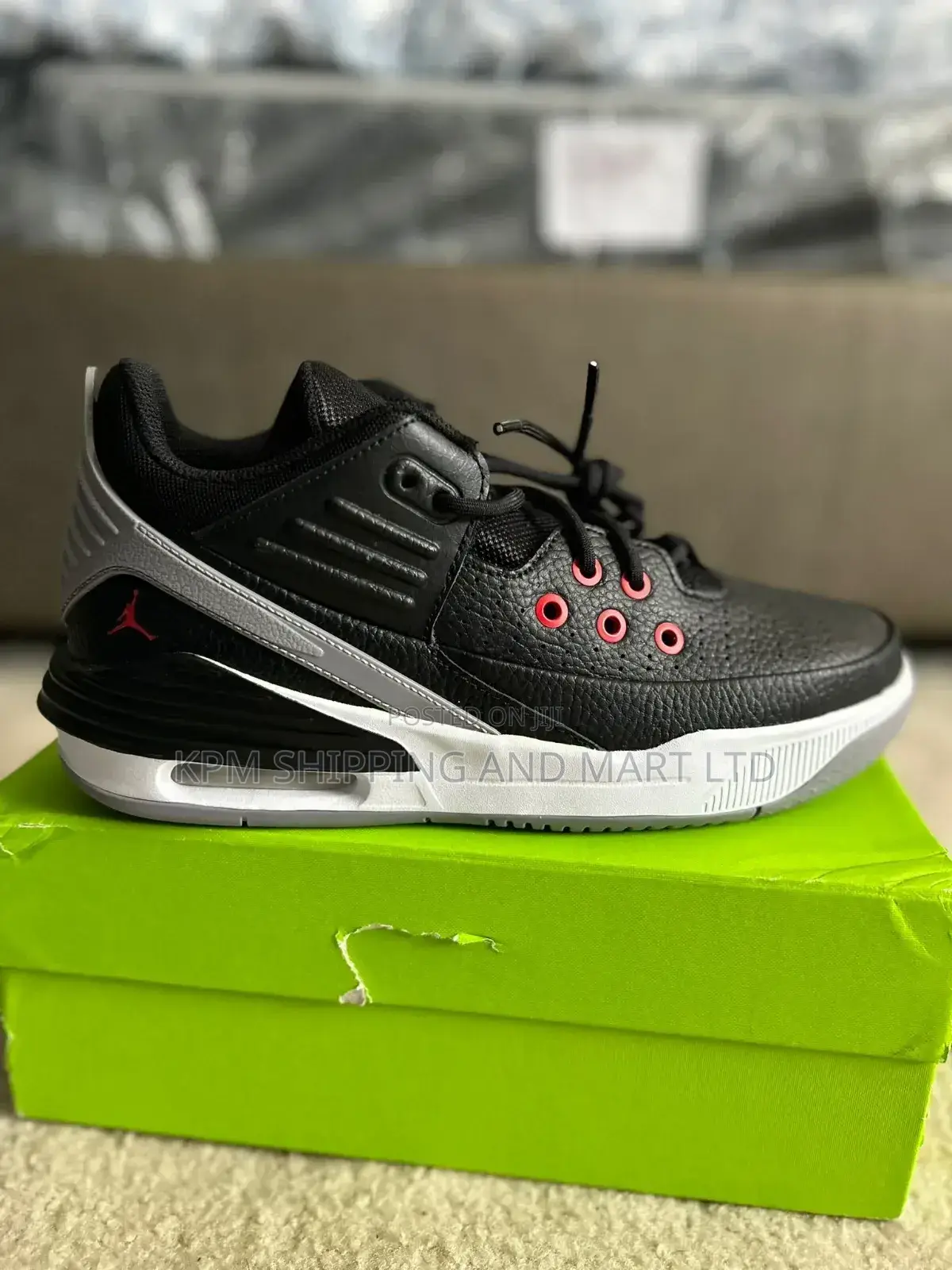 Jordan Max Aura 5