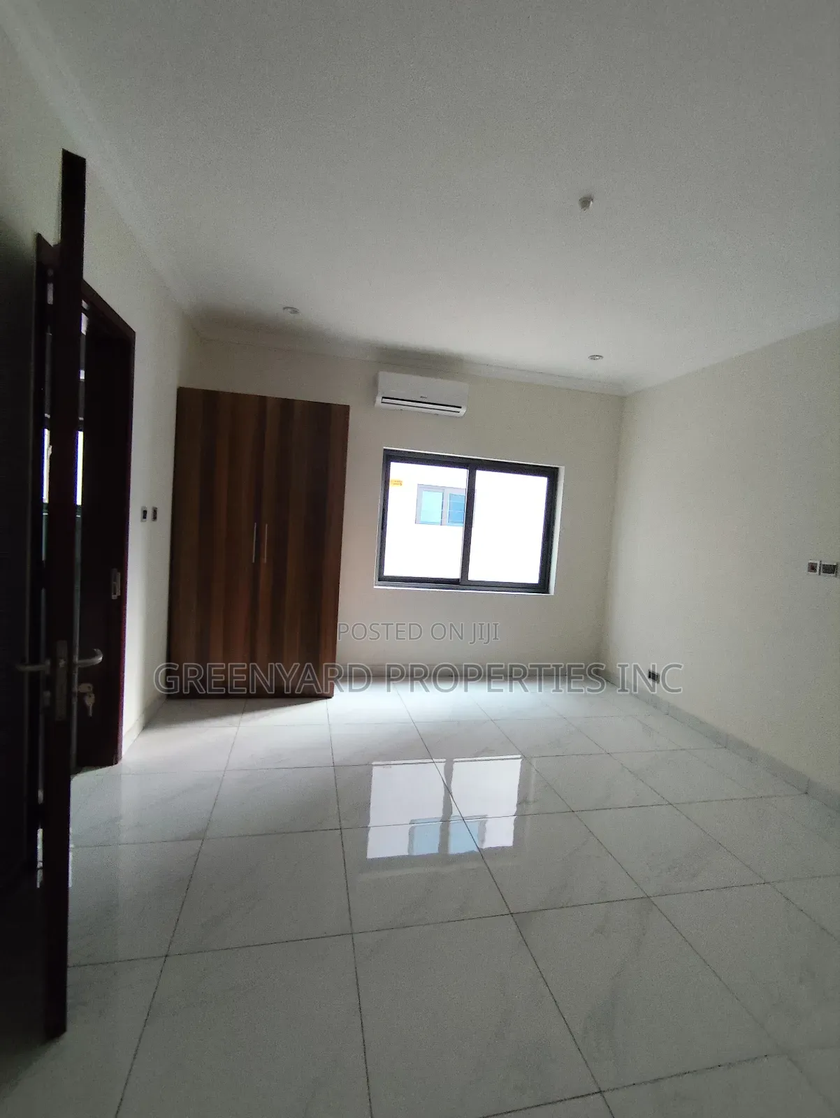 3bdrm Apartment in A&C, East Legon for rent