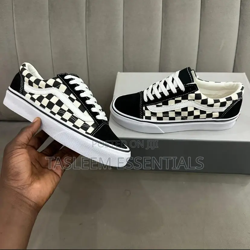 Vans Off Da Wall