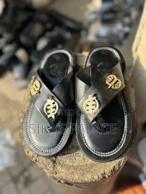 Royal Made Ahenema