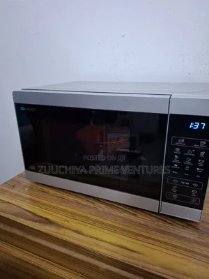 20.L Sharp Digital Microwave With Grill From Uk