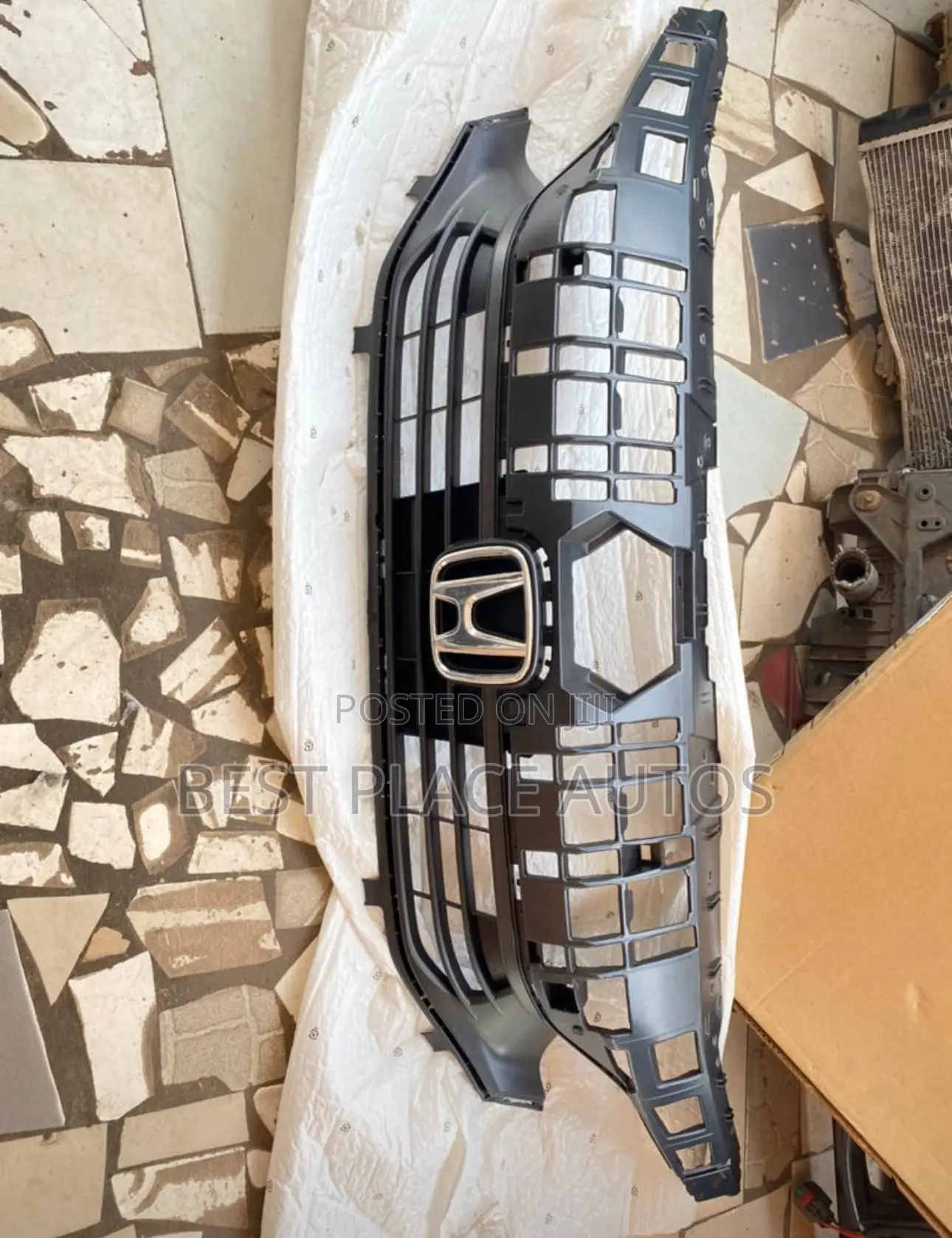 Honda HRV 2023 Grill