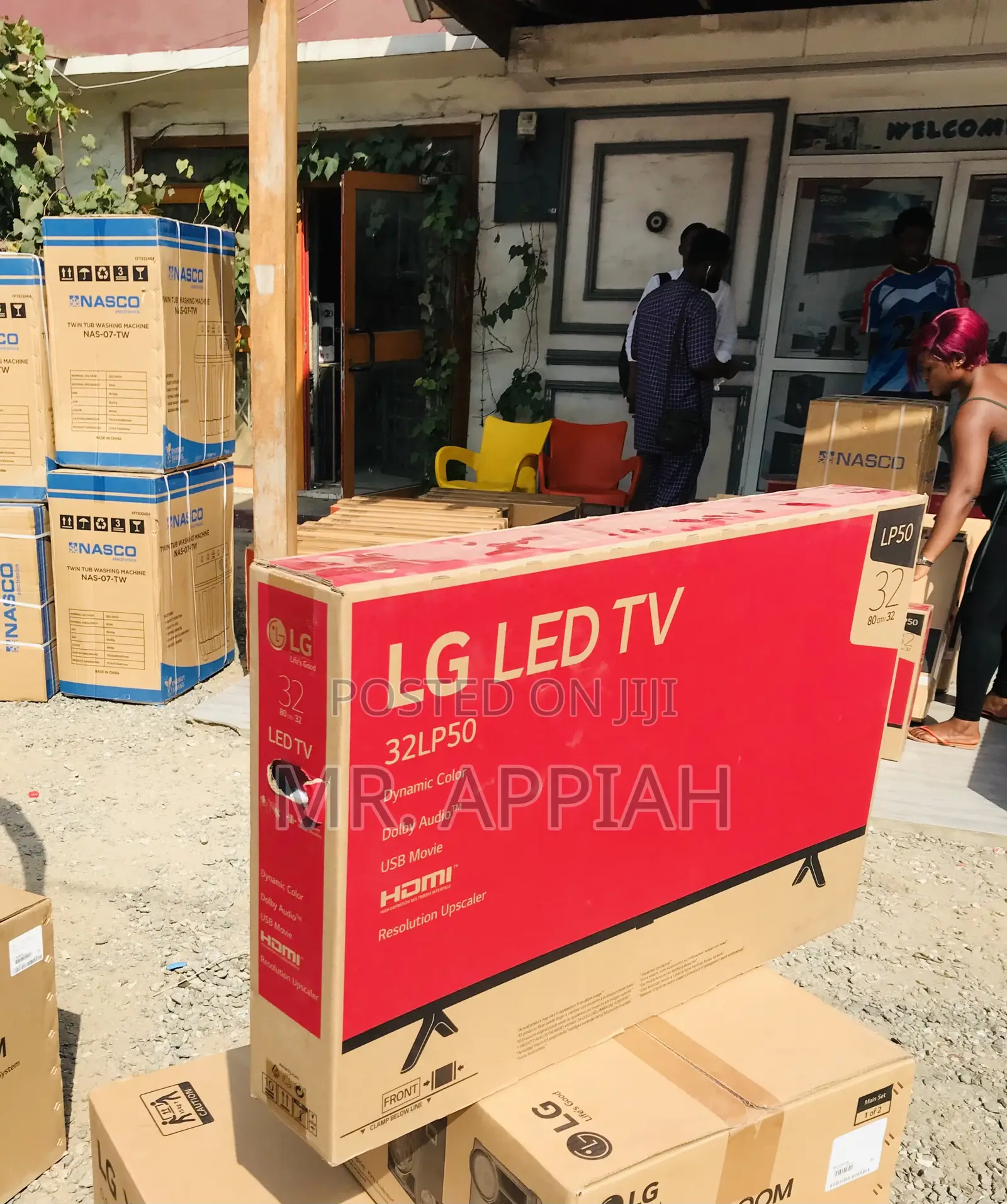 Energy Sufficient LG 32LP500BPTA 32” HD Digital Television.