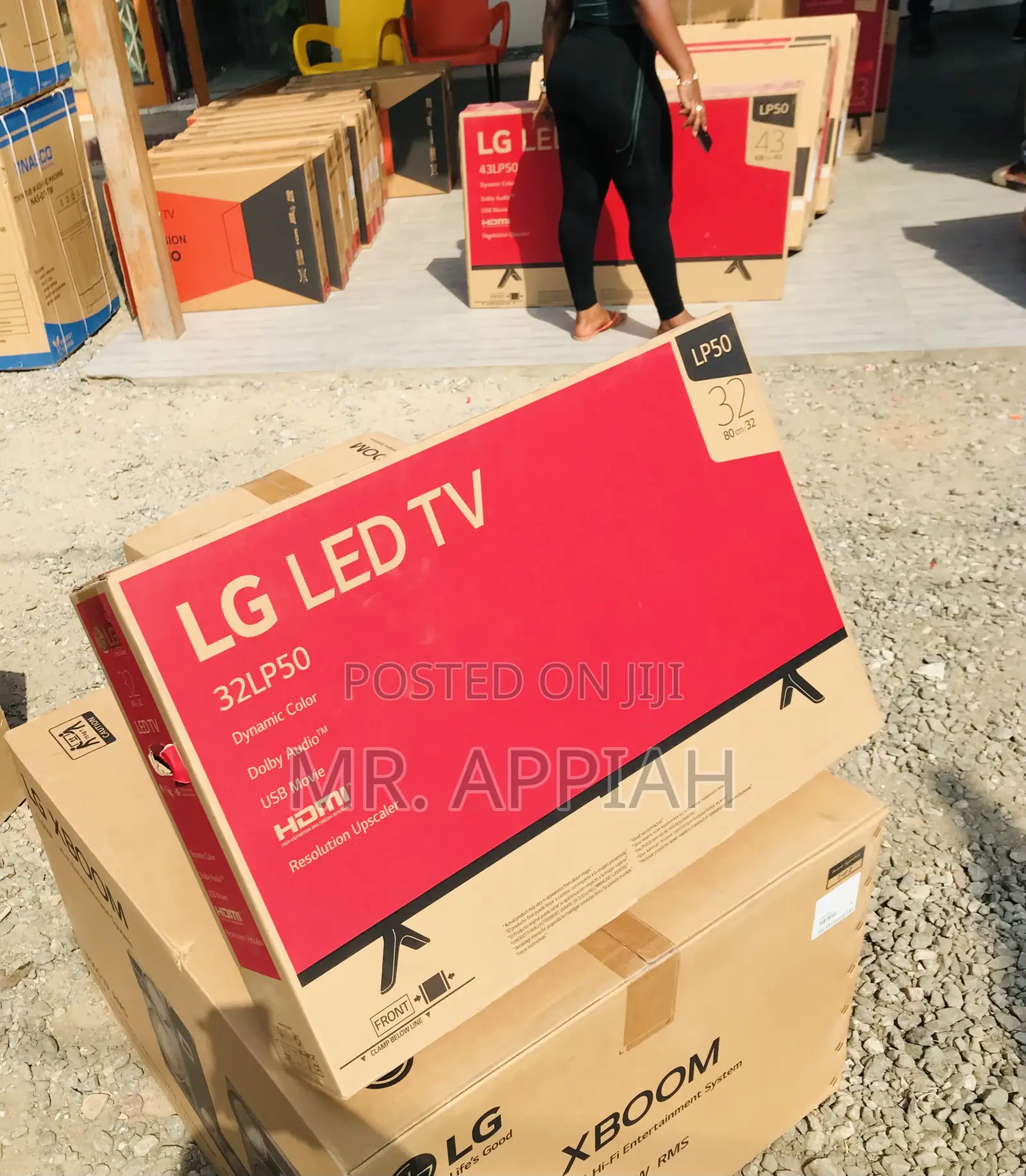 LG 32LP500BPTA 32 Inch HD Digital Television(Black).