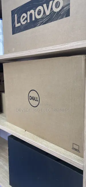 New Laptop Dell Vostro 3520 8GB Intel Core I5 SSD 512GB