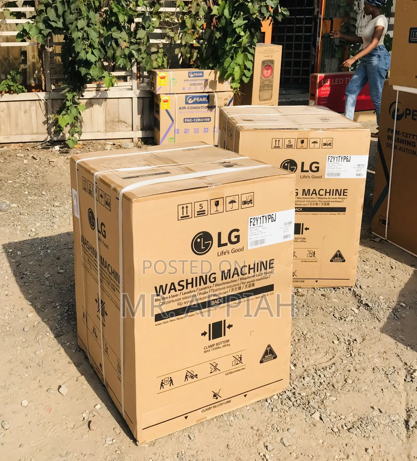 New LG F2Y1TYP6J 8kg Front Load Electric Washing Machine.