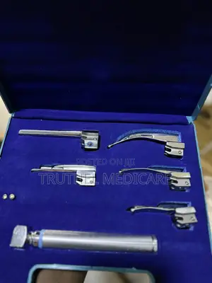 Laryngoscope - Fiber Optic (5blades)
