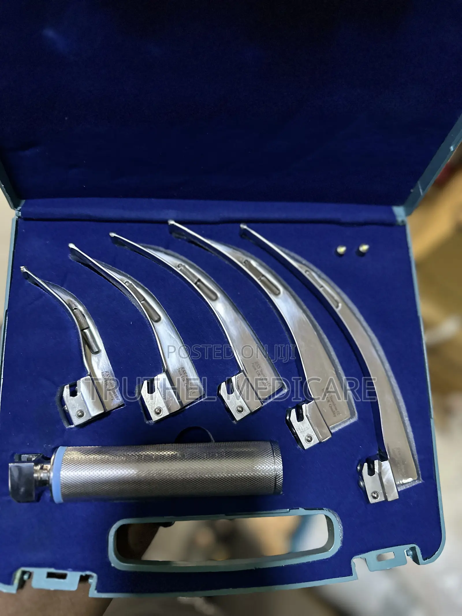 Laryngoscope - Fiber Optic (5blades)