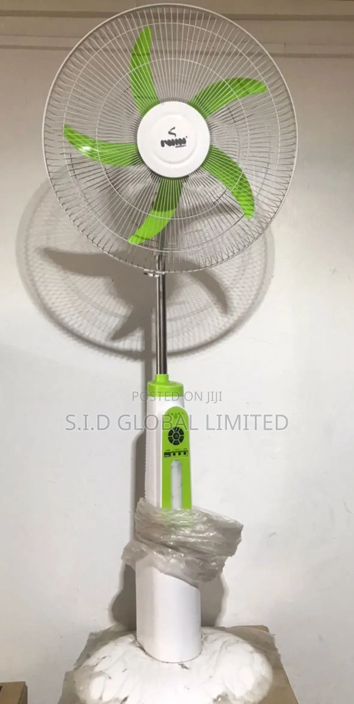 Authorized IWIN 18'' Rechargeable Solar Stand Fan