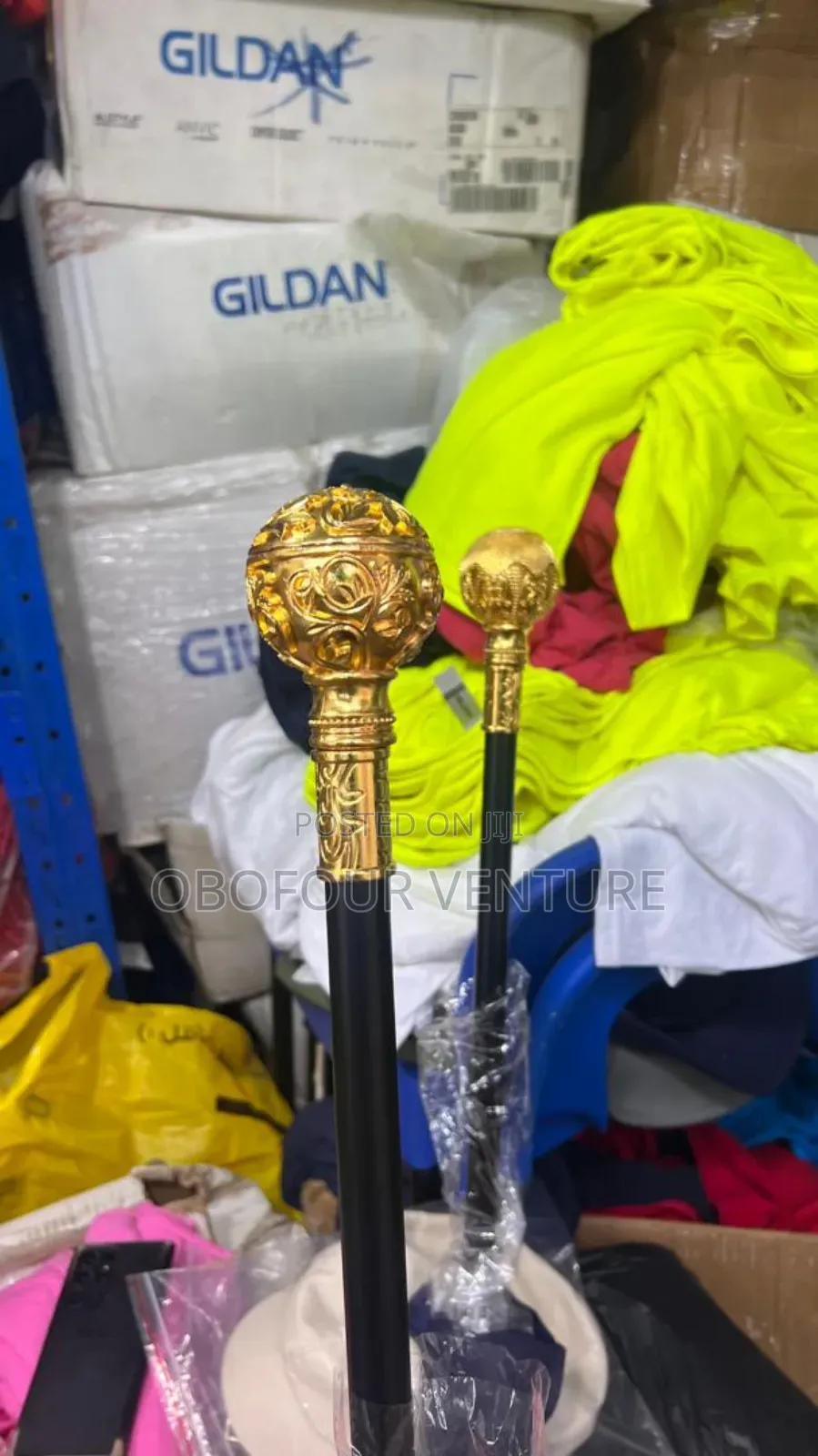 Men's Stylish Crafted Walking Stick. Gold/Black 