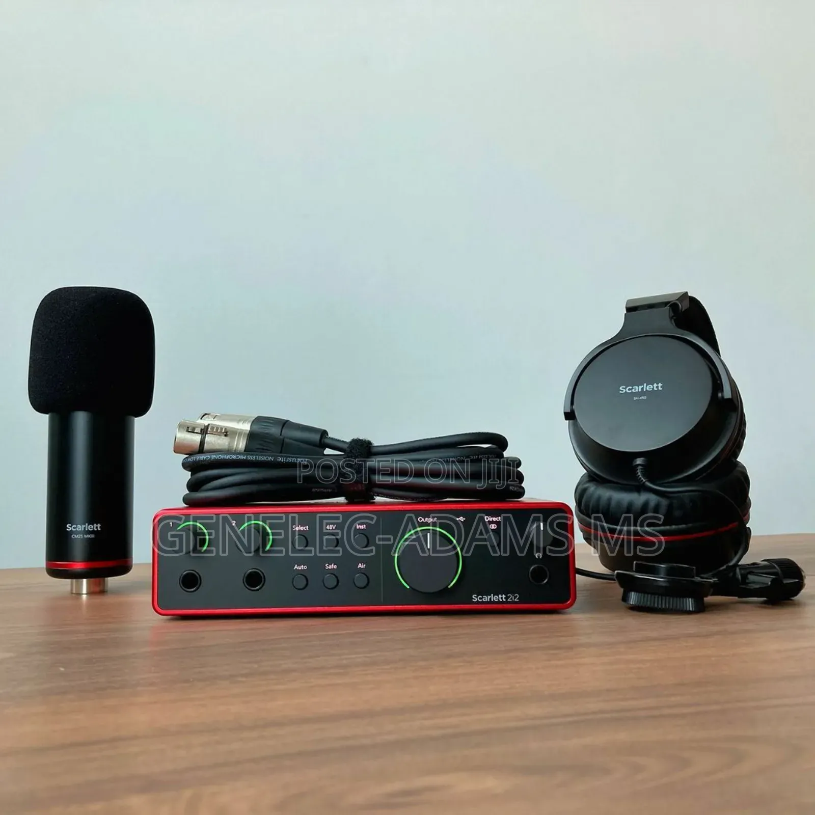 Focusrite Scarlet 2i2 Bundle 4th Generation