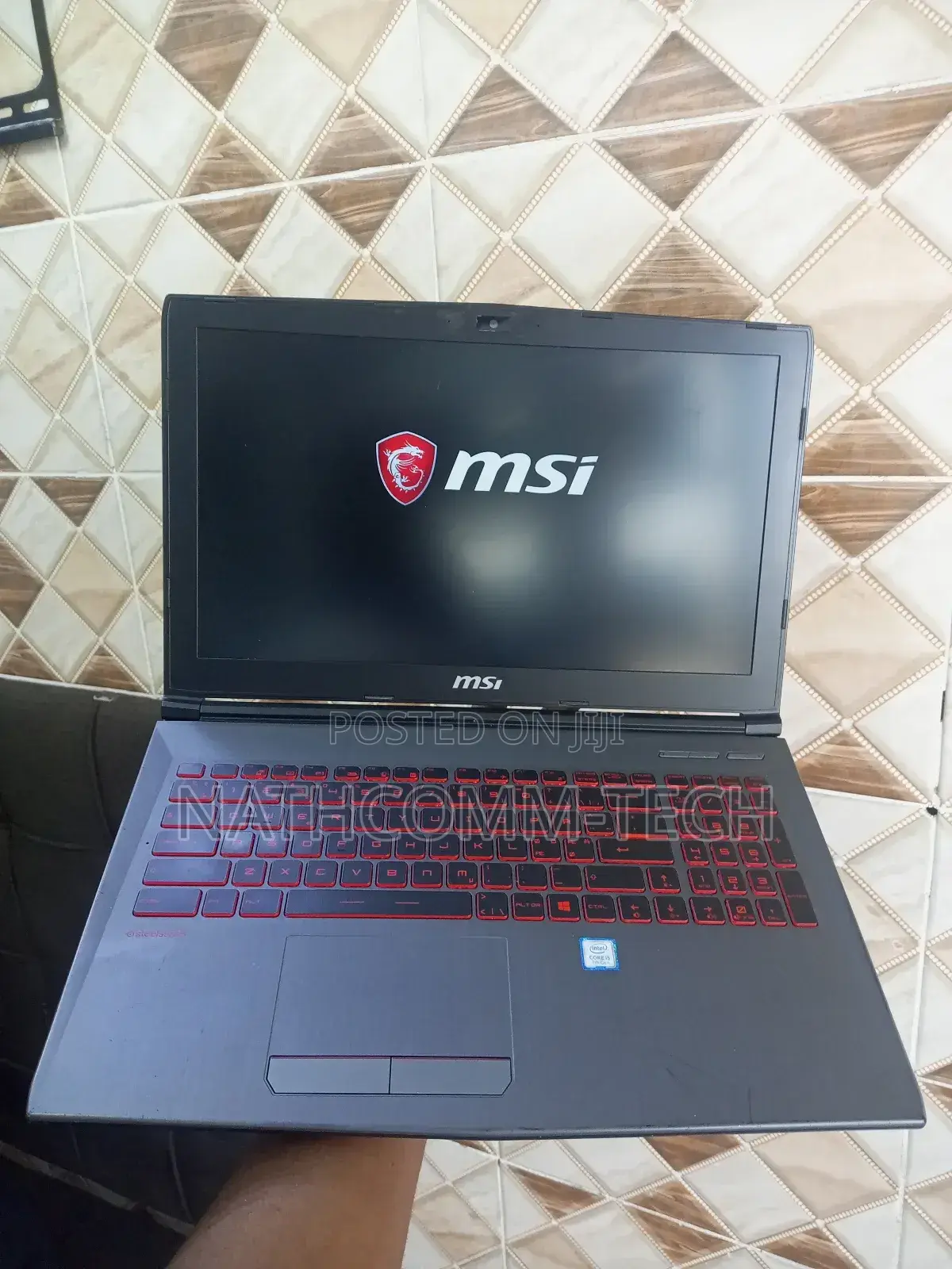 Laptop MSI GV62 7RC 8GB Intel Core I5 SSD 1T