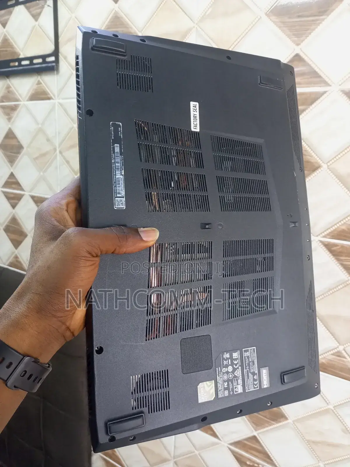 Laptop MSI GV62 7RC 8GB Intel Core I5 SSD 1T