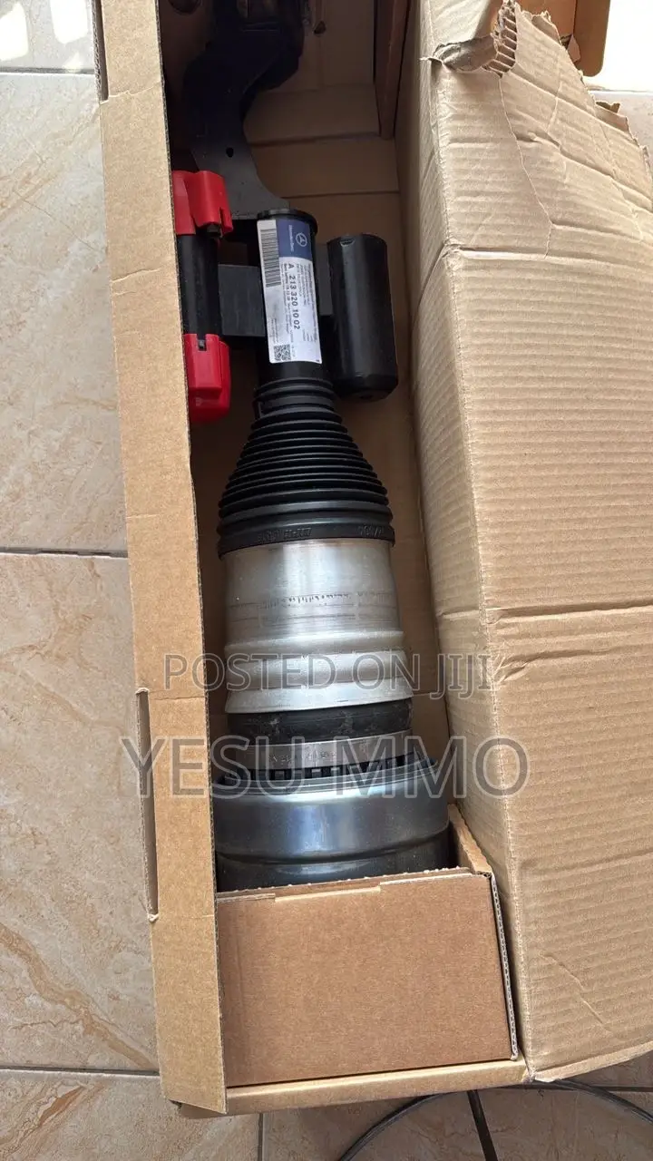 Mercedes Benz E43 AMG 2017  Front Shocks