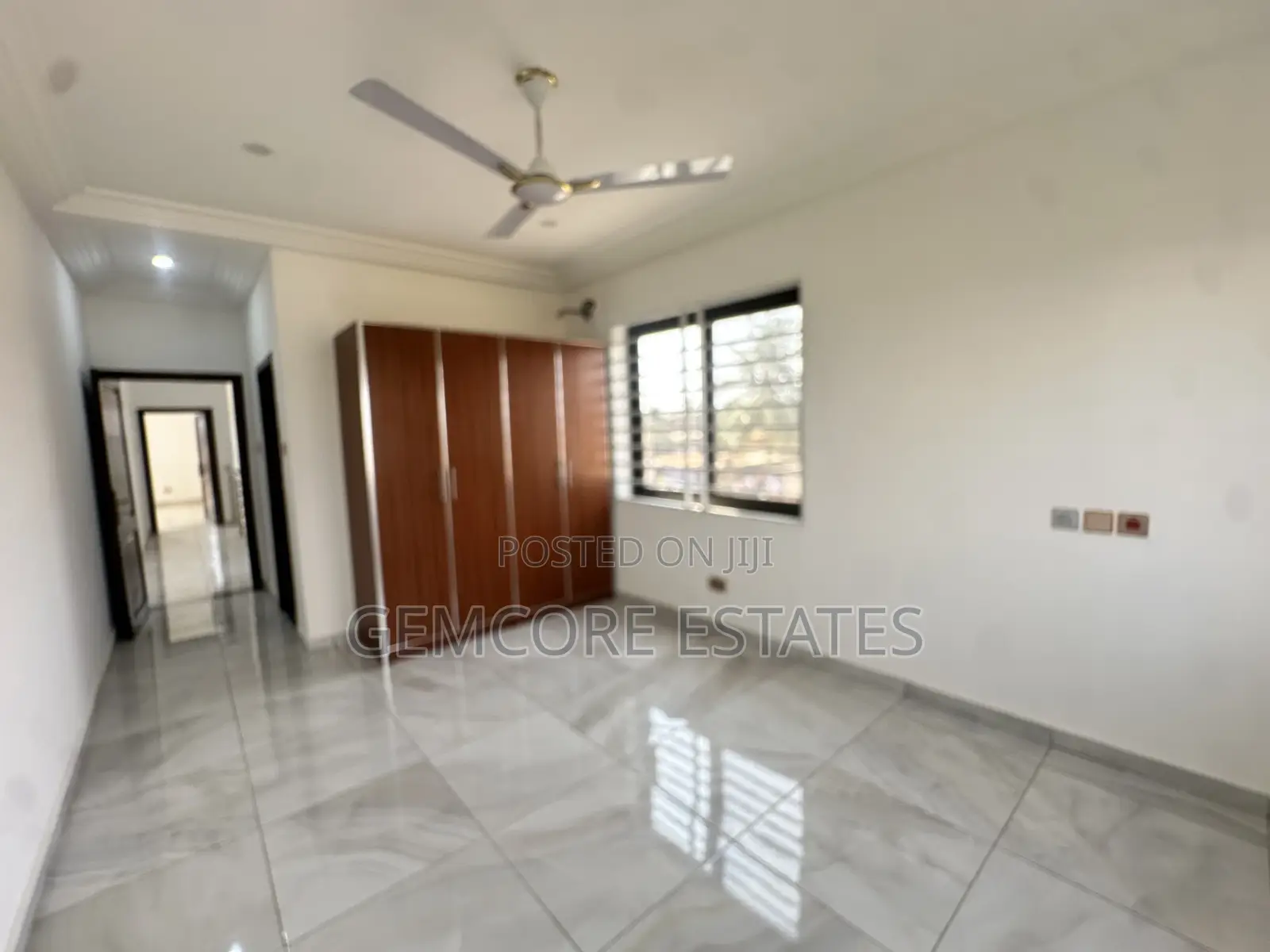 4bdrm House in Highways, Ashaley Botwe for sale