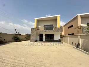 4bdrm House in Highways, Ashaley Botwe for sale