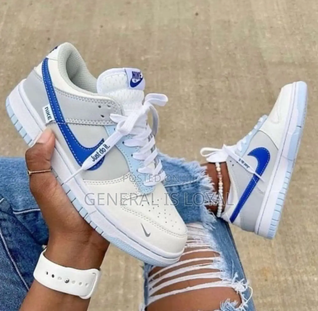Nike Sneaker
