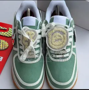 Nike Sneaker