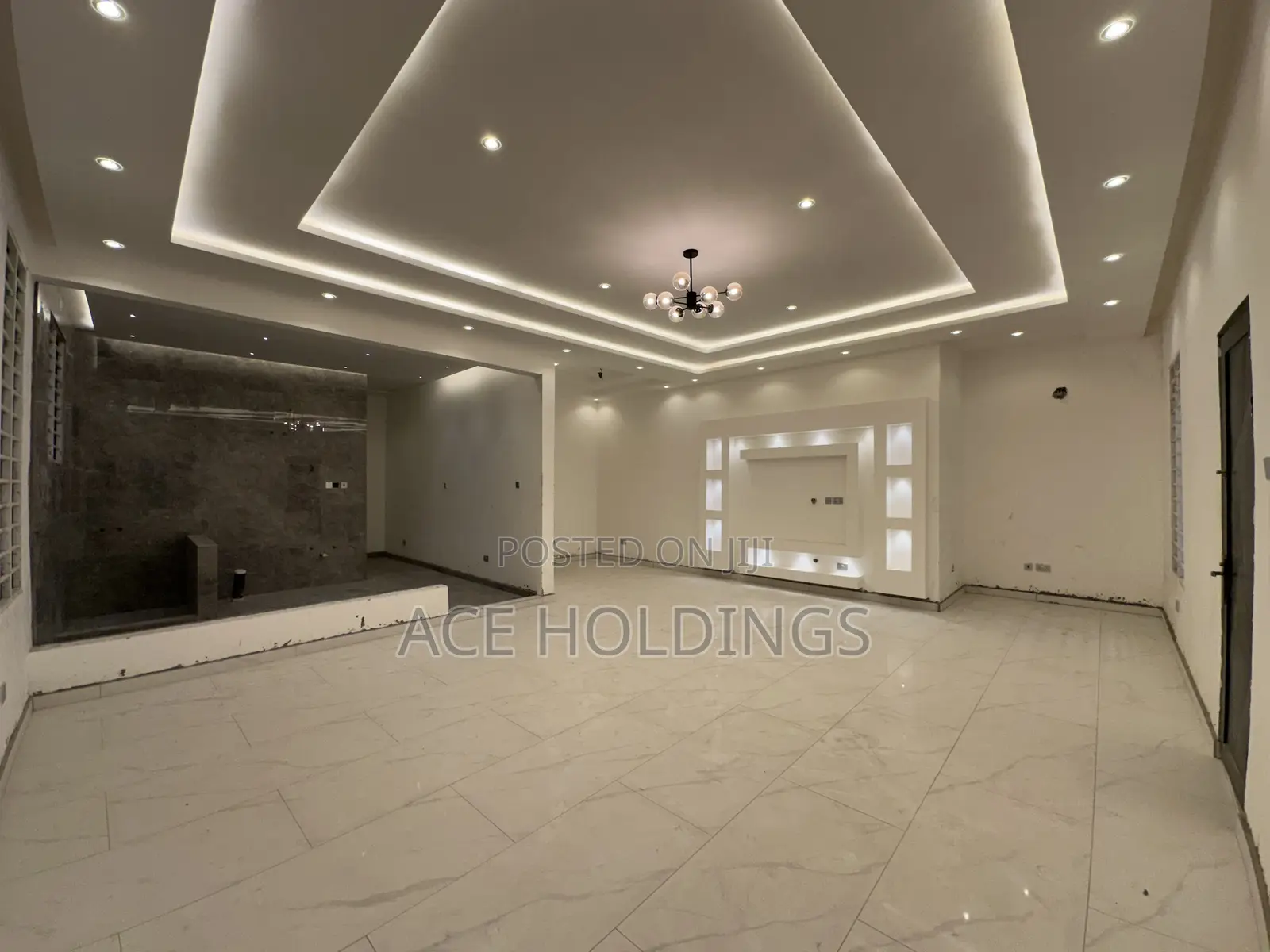 5bdrm House in East Legon Hills for sale