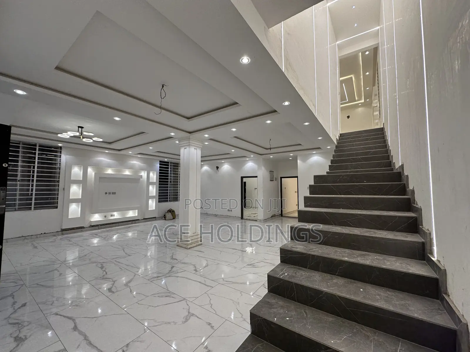 5bdrm House in East Legon Hills for sale
